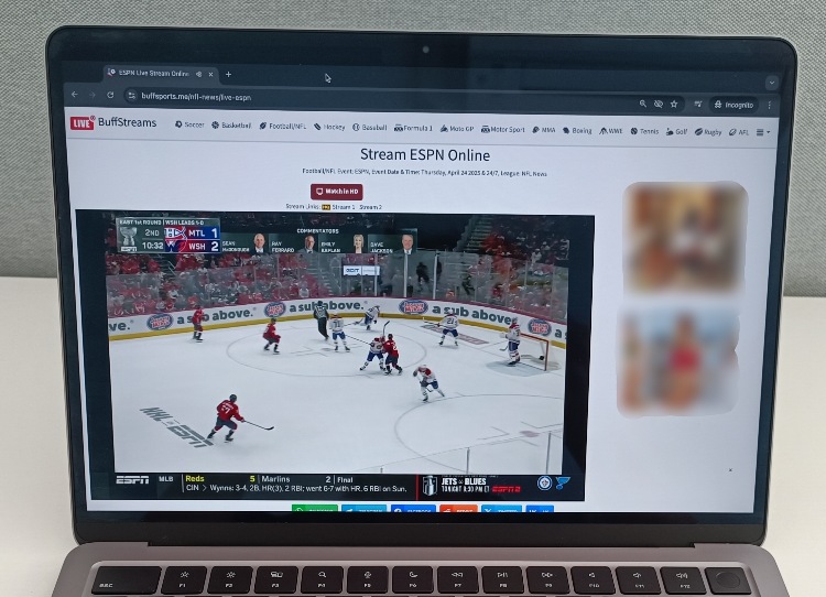 Lag-free live hockey match on BuffStreams