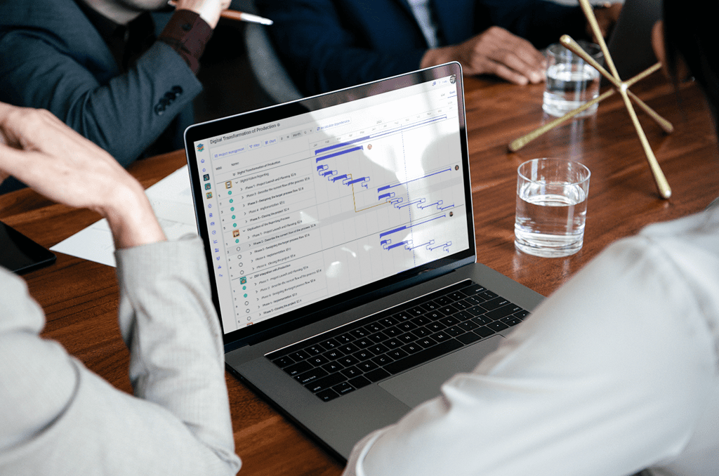 Balancing Structured Planning With Adaptive Execution
