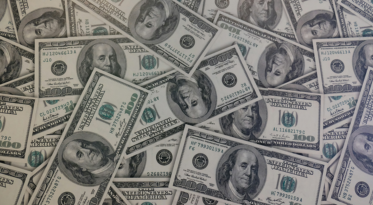 100 dollar bills