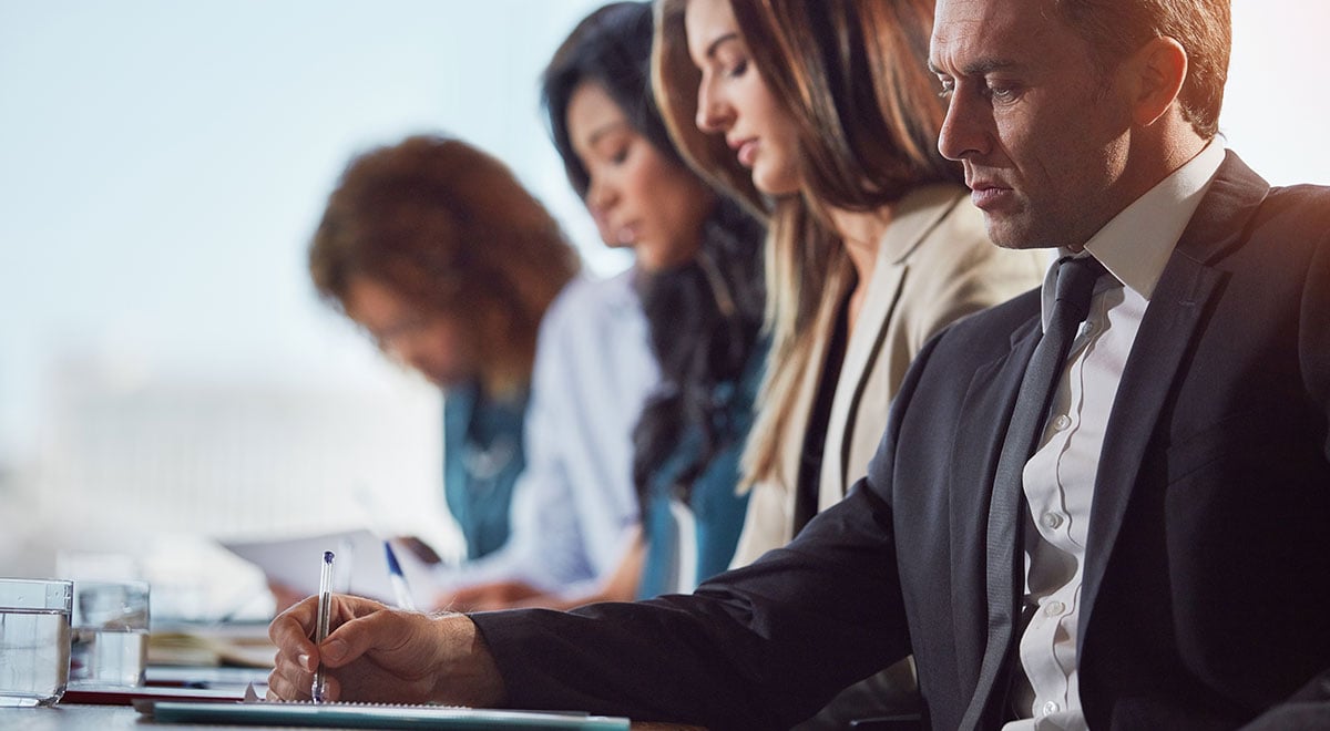 Choosing the Right Platform for AML Training Courses